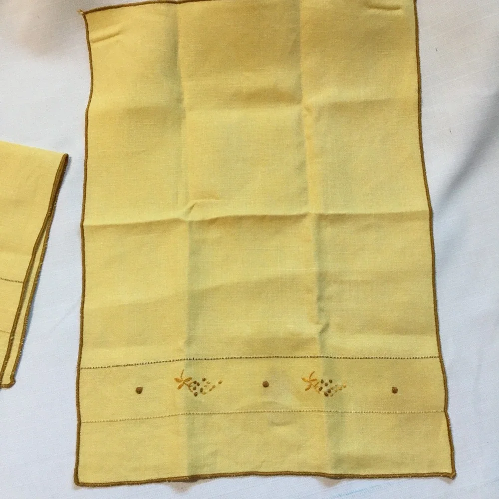 Vintage Yellow Embroidered‎ Linen Napkins Set Small Table Linens Decor